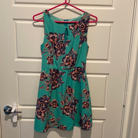 Floral dress - Picture 1 of 2